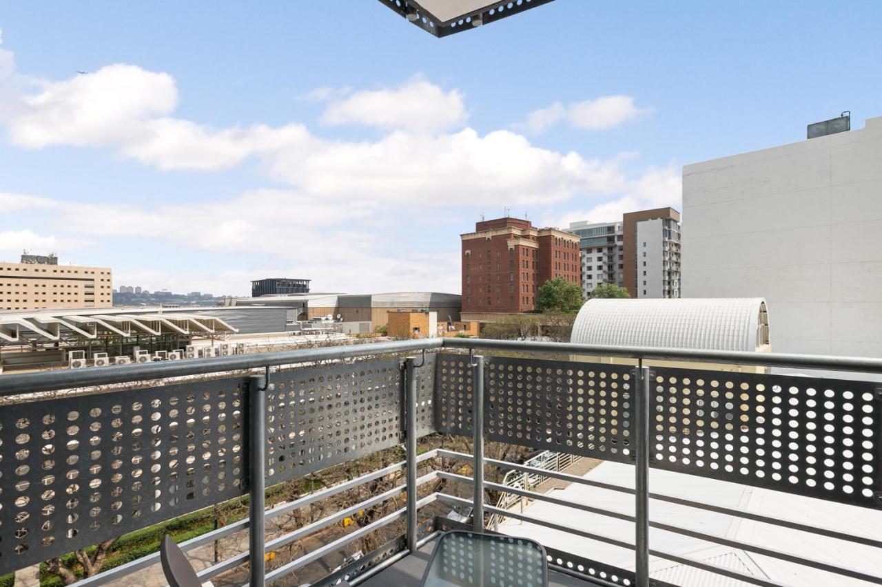Easy Stay - The Median Rosebank Joanesburgo Exterior foto