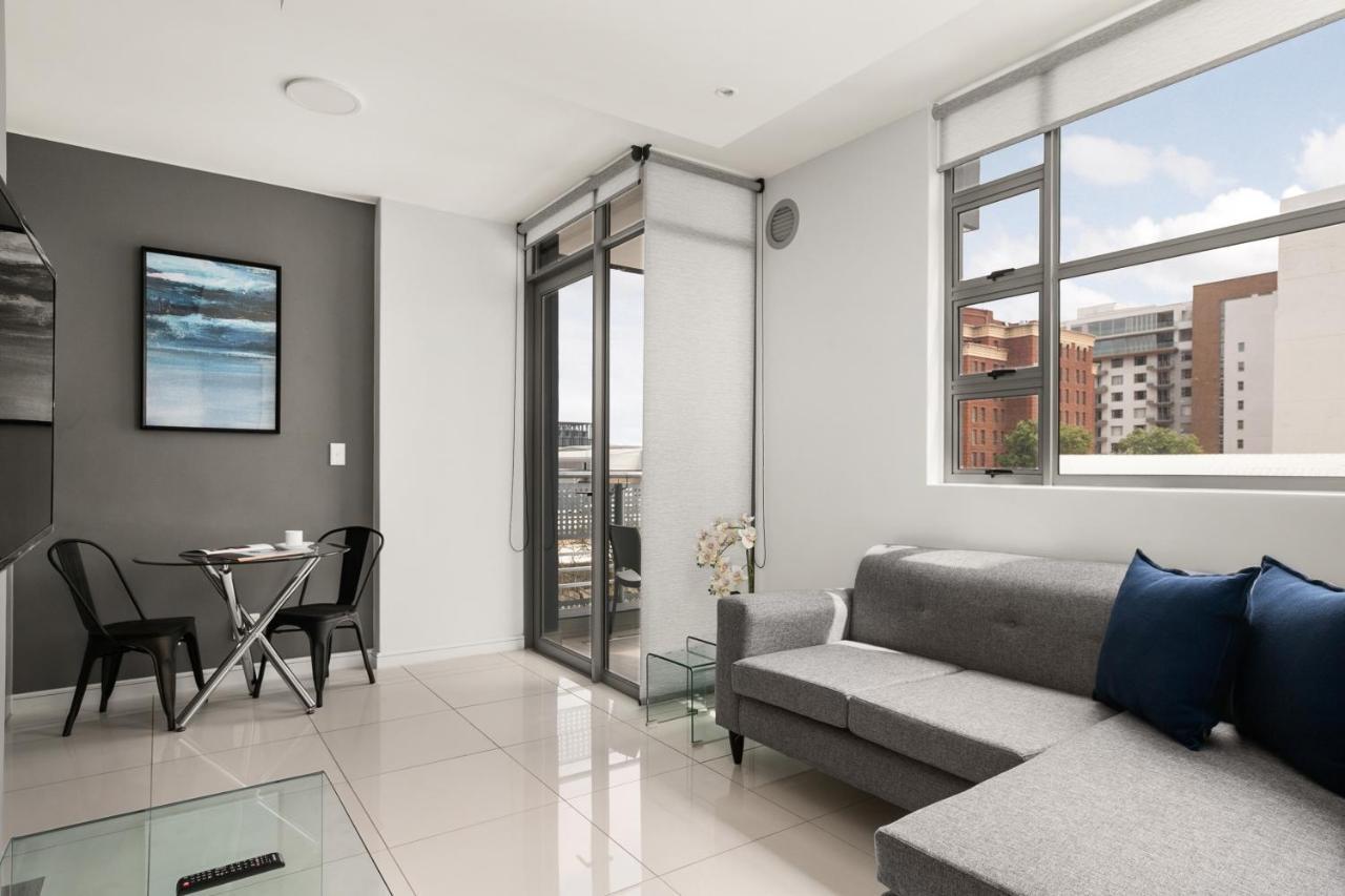 Easy Stay - The Median Rosebank Joanesburgo Exterior foto