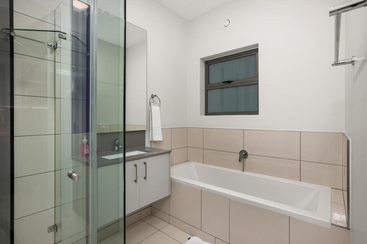 Easy Stay - The Median Rosebank Joanesburgo Exterior foto
